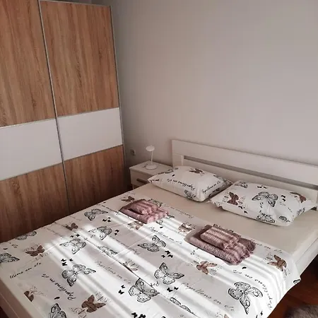 Apartment Julijana *